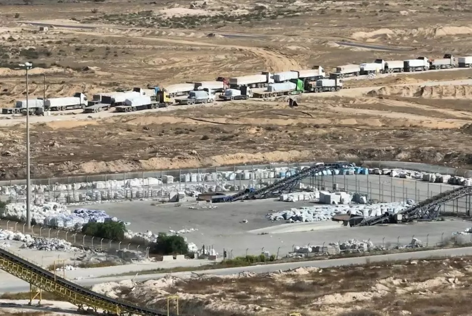 מחאה בדרום: נער ניסה לעצור משאית סיוע לחמאס