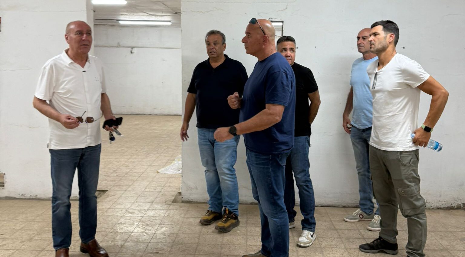 העיר נערכת למלחמה